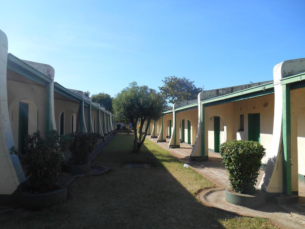 Victoria Falls Budget Hotel Eksteriør bilde